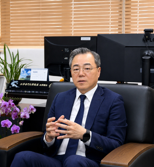 [아시아투데이] “학생 부담 키우는 변시 합격자 수 불확실성 개선 필요”